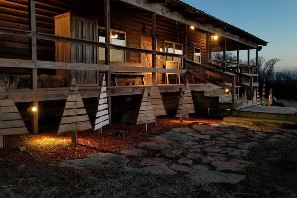 Rural Life On A Real Christmas Tree Farm! Hallmark Experience! Ozark Kültér fotó
